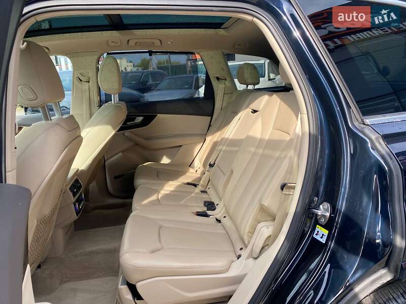 Внедорожник / Кроссовер Audi Q7 2016 в Львове