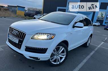 Внедорожник / Кроссовер Audi Q7 2015 в Киеве