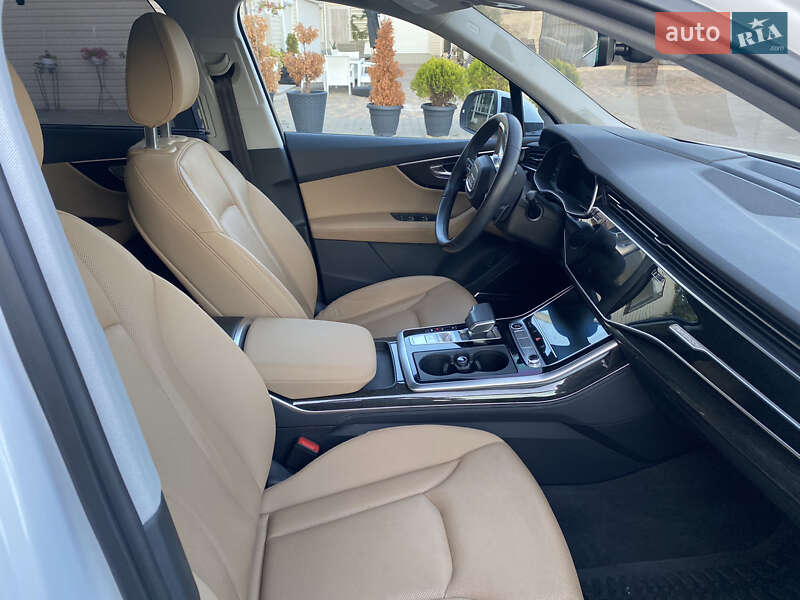 Позашляховик / Кросовер Audi Q7 2020 в Одесі
