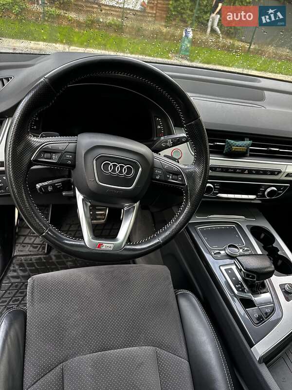 Внедорожник / Кроссовер Audi Q7 2017 в Львове