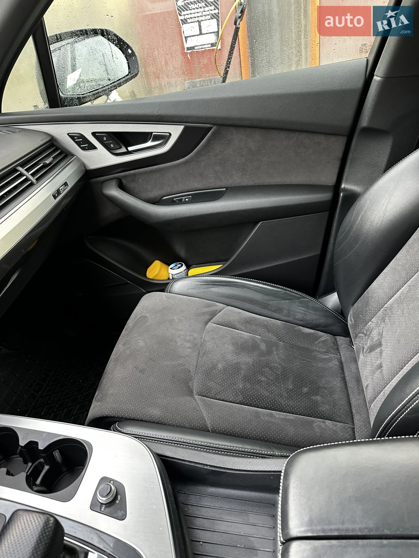 Audi Q7 2017 VIN WA1LAAF70HD046205 фото оголошення 10 з 17