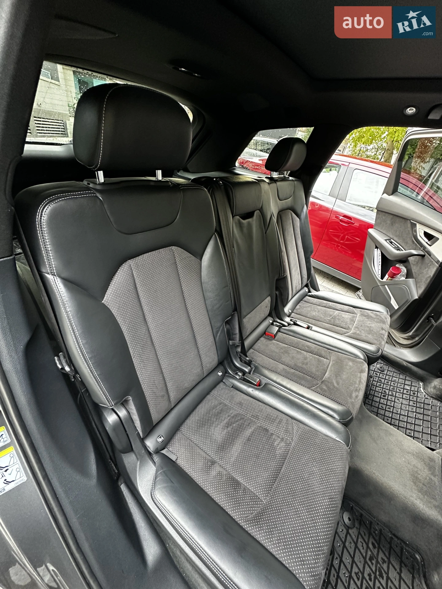 Audi Q7 2017 VIN WA1LAAF70HD046205 фото оголошення 15 з 17