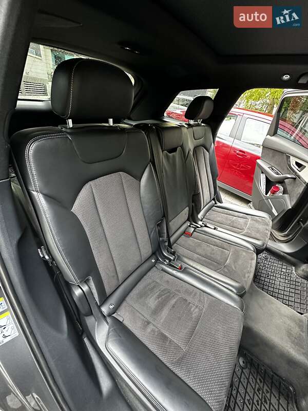 Внедорожник / Кроссовер Audi Q7 2017 в Львове фото 14 Внедорожник / Кроссовер Audi Q7 2017 в Львове