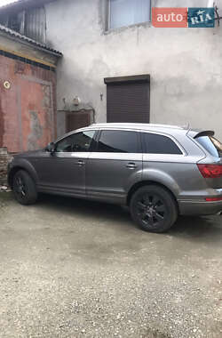 Внедорожник / Кроссовер Audi Q7 2013 в 