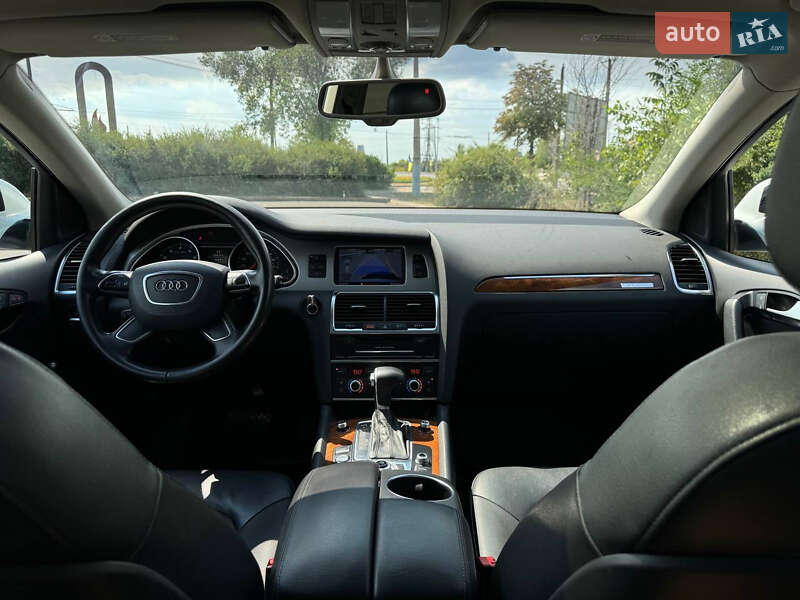 Позашляховик / Кросовер Audi Q7 2013 в Сумах