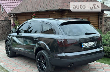 Позашляховик / Кросовер Audi Q7 2007 в Вараші