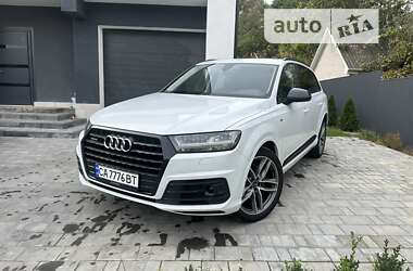 Позашляховик / Кросовер Audi Q7 2017 в Умані