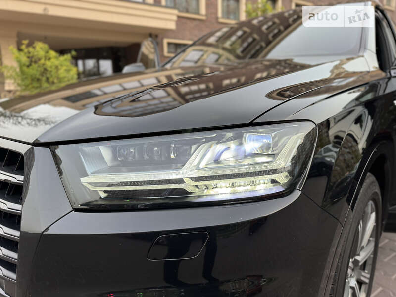 Позашляховик / Кросовер Audi Q7 2019 в Києві фото 6 Позашляховик / Кросовер Audi Q7 2019 в Києві