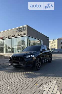 Позашляховик / Кросовер Audi Q7 2020 в Києві