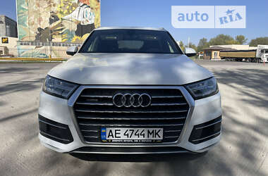 Позашляховик / Кросовер Audi Q7 2016 в Дніпрі