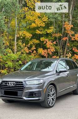 Позашляховик / Кросовер Audi Q7 2019 в Рівному