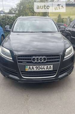 Внедорожник / Кроссовер Audi Q7 2006 в Киеве