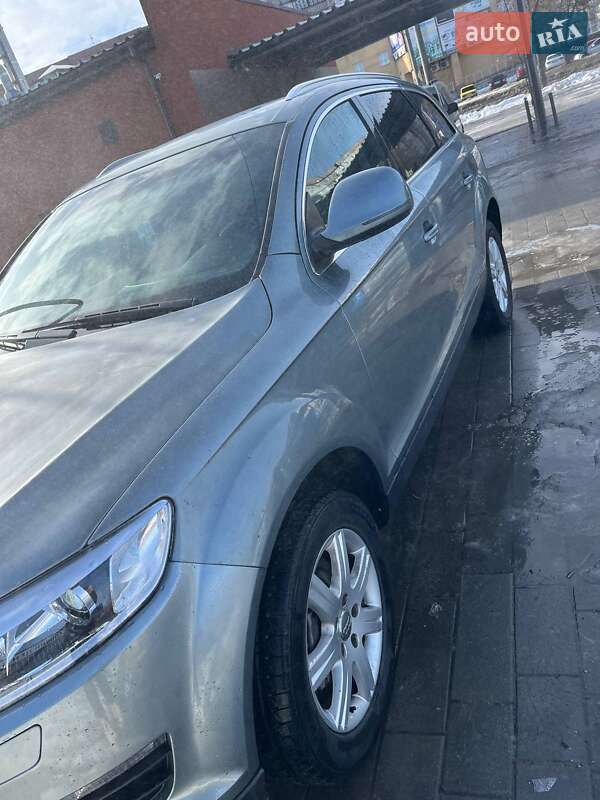 Позашляховик / Кросовер Audi Q7 2007 в Сумах