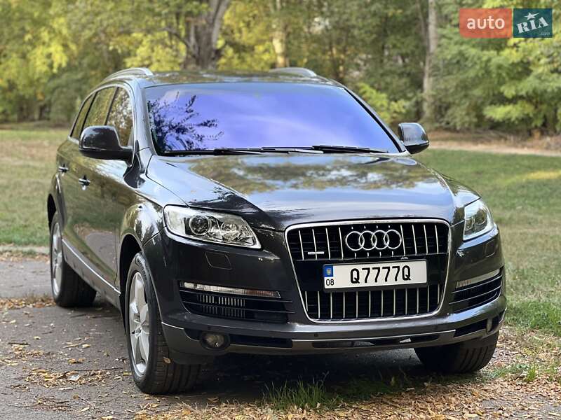 Позашляховик / Кросовер Audi Q7 2008 в Запоріжжі