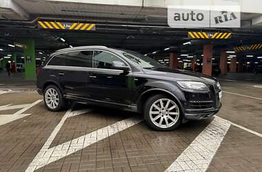 Позашляховик / Кросовер Audi Q7 2013 в Києві