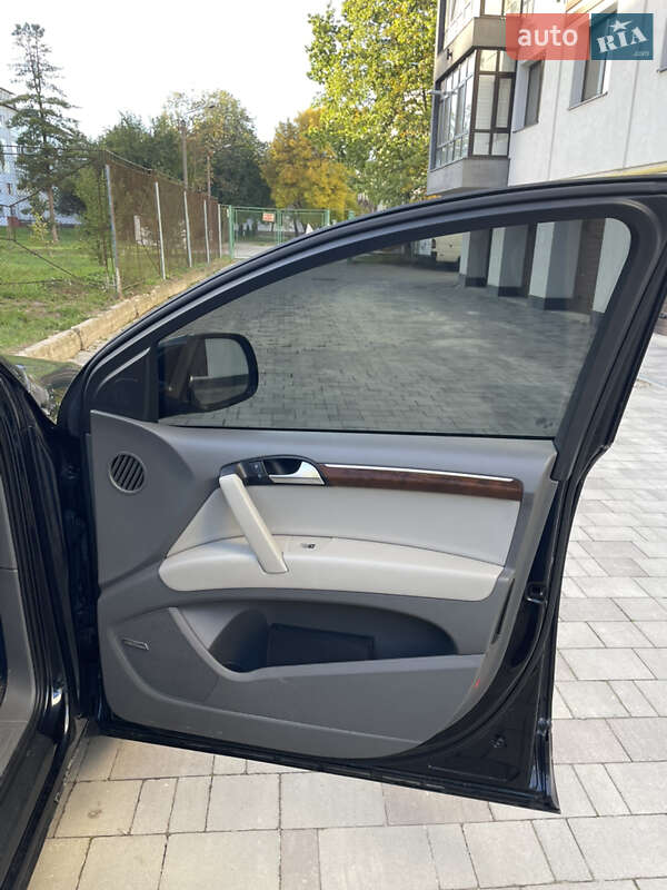 Внедорожник / Кроссовер Audi Q7 2011 в Запорожье