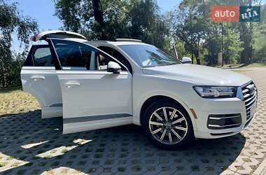 Внедорожник / Кроссовер Audi Q7 2018 в 