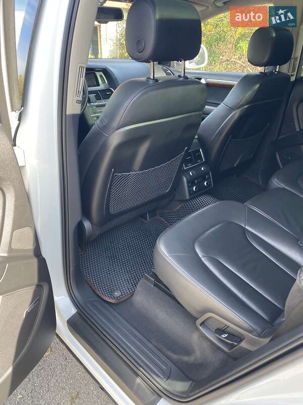 Позашляховик / Кросовер Audi Q7 2013 в Хмельницькому