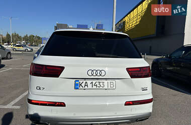 Внедорожник / Кроссовер Audi Q7 2017 в Киеве