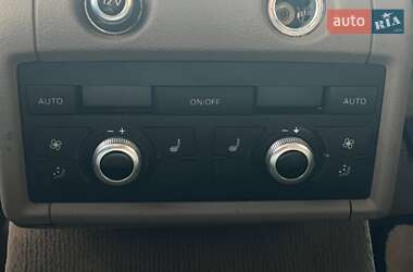 Внедорожник / Кроссовер Audi Q7 2010 в 