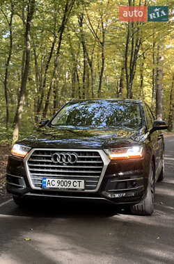 Позашляховик / Кросовер Audi Q7 2016 в Львові