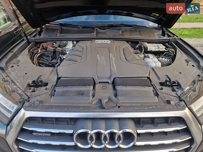Внедорожник / Кроссовер Audi Q7 2018 в Львове