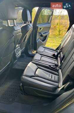Внедорожник / Кроссовер Audi Q7 2016 в 