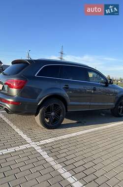 Внедорожник / Кроссовер Audi Q7 2010 в 