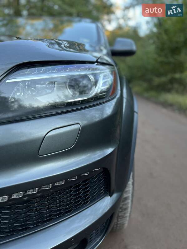 Позашляховик / Кросовер Audi Q7 2010 в Нововолинську