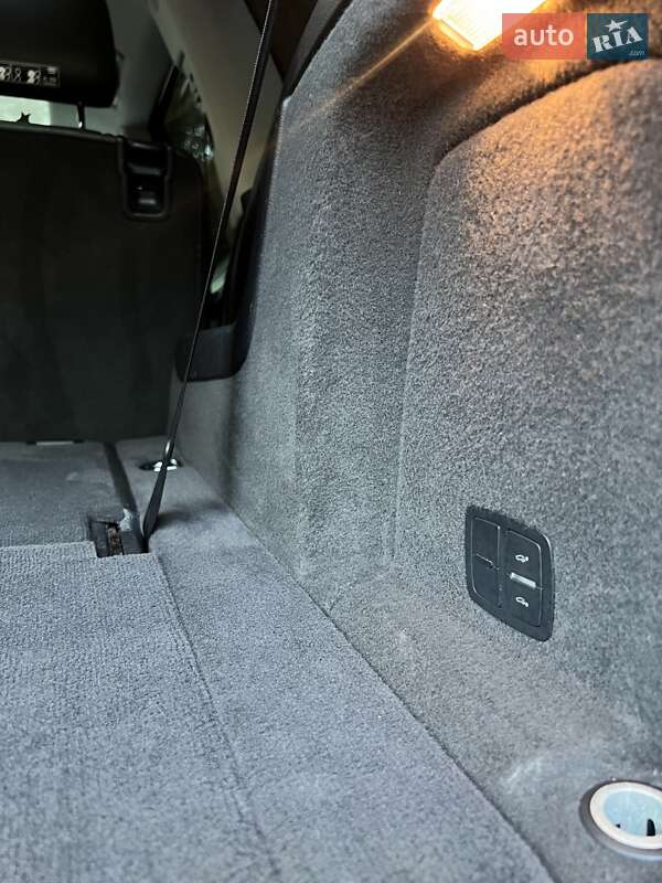 Позашляховик / Кросовер Audi Q7 2010 в Нововолинську