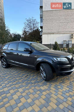 Позашляховик / Кросовер Audi Q7 2013 в Кременчуці