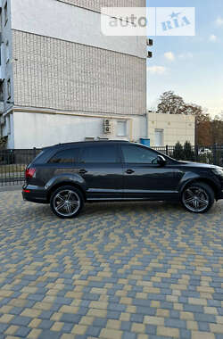 Внедорожник / Кроссовер Audi Q7 2013 в Кременчуге