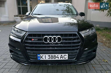 Внедорожник / Кроссовер Audi Q7 2018 в 