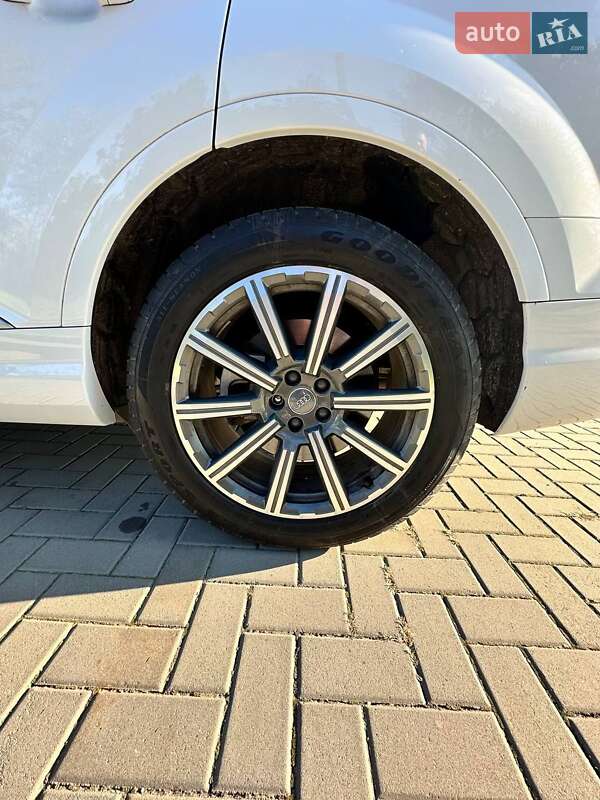 Позашляховик / Кросовер Audi Q7 2016 в Болграді фото 7 Позашляховик / Кросовер Audi Q7 2016 в Болграді