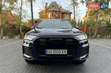 Внедорожник / Кроссовер Audi Q7 2022 в 
