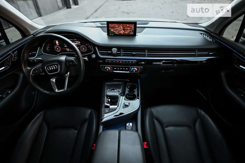 Внедорожник / Кроссовер Audi Q7 2018 в Ужгороде