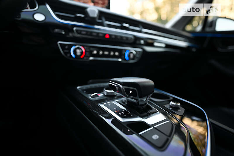 Внедорожник / Кроссовер Audi Q7 2018 в Ужгороде