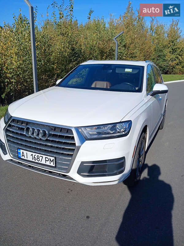 Позашляховик / Кросовер Audi Q7 2017 в Києві