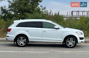 Внедорожник / Кроссовер Audi Q7 2014 в Киеве