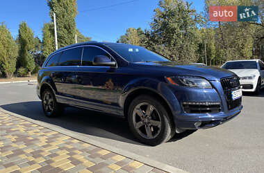 Позашляховик / Кросовер Audi Q7 2015 в Чернігові