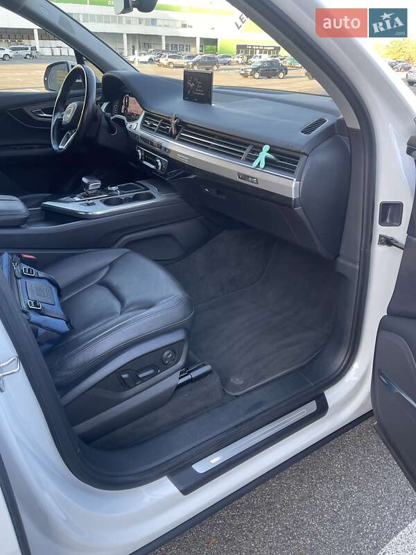 Внедорожник / Кроссовер Audi Q7 2017 в Киеве фото 17 Внедорожник / Кроссовер Audi Q7 2017 в Киеве