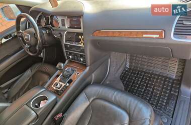Внедорожник / Кроссовер Audi Q7 2012 в 