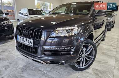 Внедорожник / Кроссовер Audi Q7 2012 в 