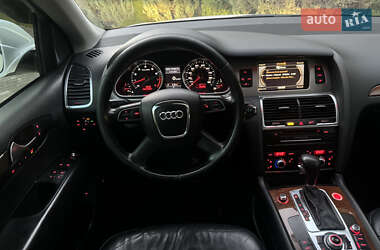 Позашляховик / Кросовер Audi Q7 2011 в Самборі