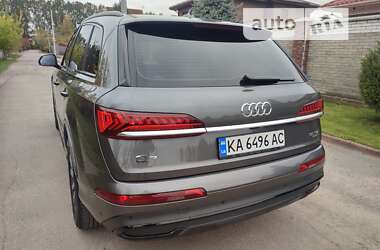 Позашляховик / Кросовер Audi Q7 2020 в Києві