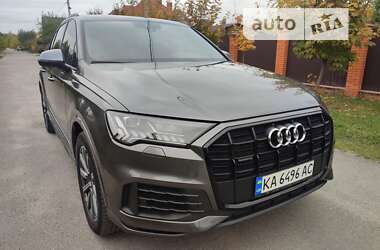 Позашляховик / Кросовер Audi Q7 2020 в Києві