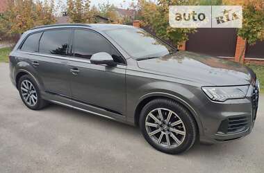 Позашляховик / Кросовер Audi Q7 2020 в Києві