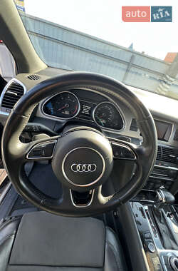 Внедорожник / Кроссовер Audi Q7 2013 в Киеве