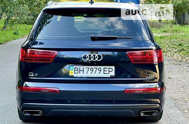 Позашляховик / Кросовер Audi Q7 2017 в Одесі