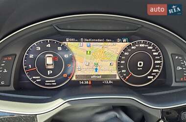 Внедорожник / Кроссовер Audi Q7 2018 в 